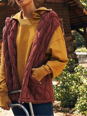 💫FREE PEOPLE💫 Dream Big Quilted Vest